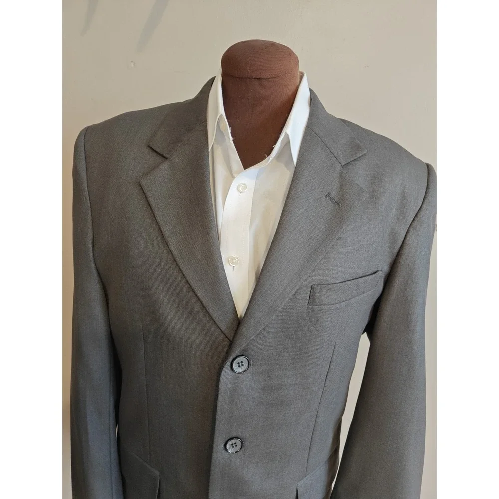 Fendi Mens Sports Coat 36R Gray Chalk Stripe Made in Italy 3 Button Jacket
